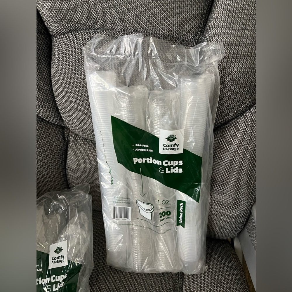 200+ 1 ounce Portion Cups & Lids